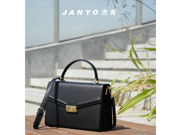 Grand yet orderly, small yet exquisite.